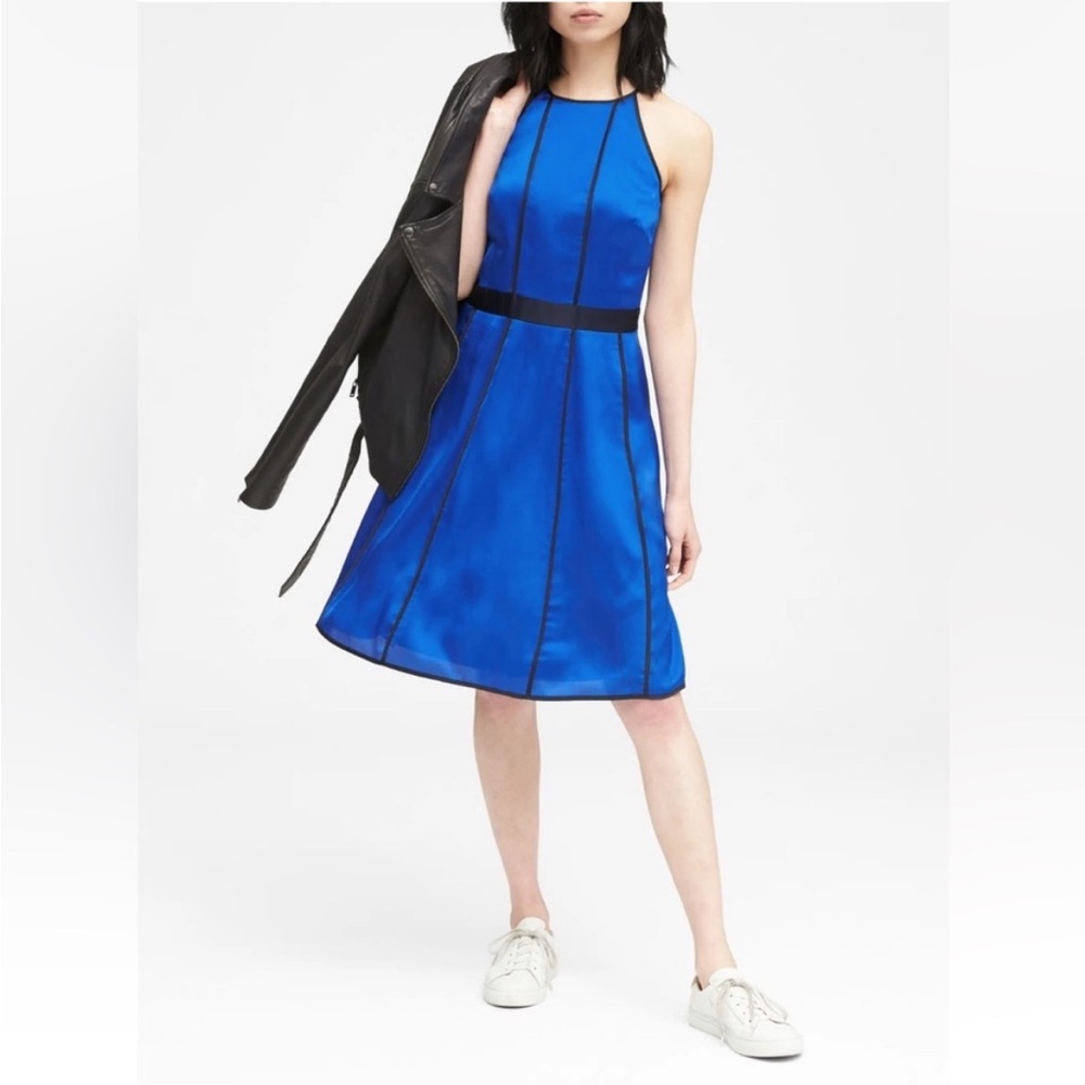 Banana Republic Paneled Fit & Flare Satin Dress. 8P. NWT. $118!